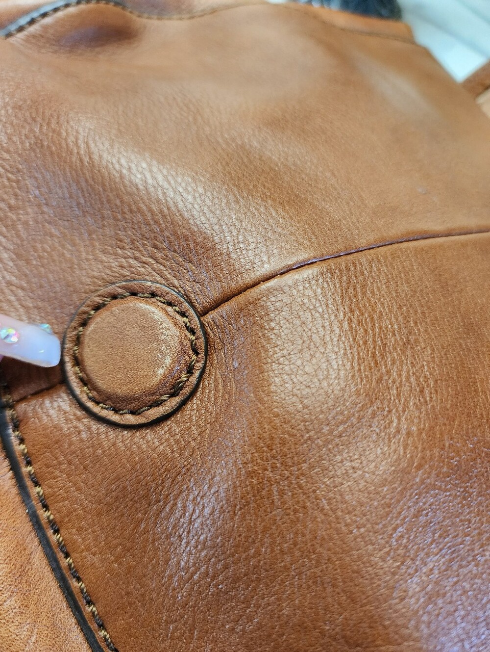 Fossil Leather Crossbody Saddle Bag Brown Key Charm Flap Purse Adjustable Strap - Picture 4 of 16